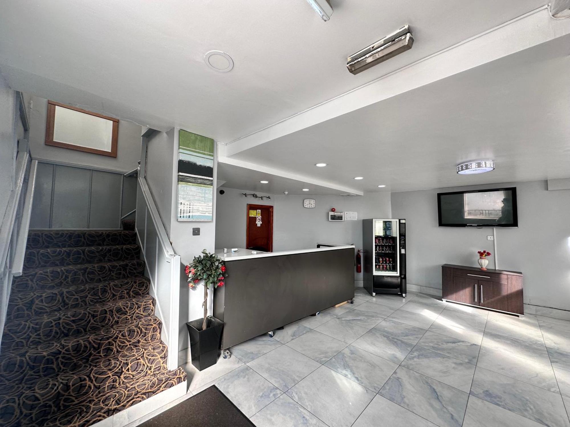 Assheton Hotel Middleton  Bagian luar foto