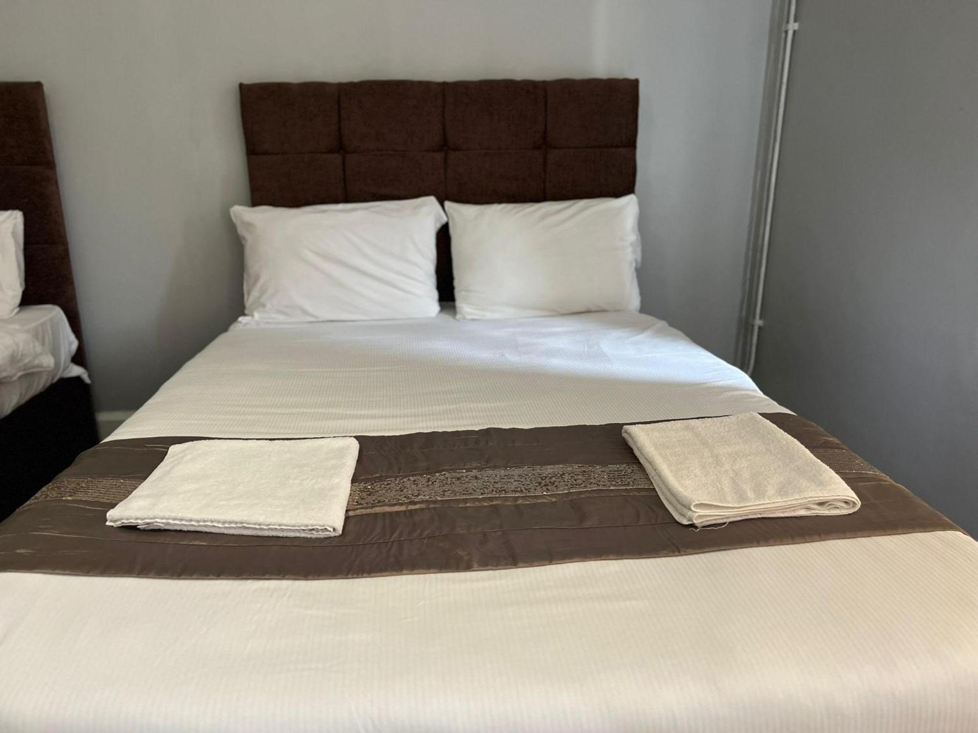 Assheton Hotel Middleton  Bagian luar foto